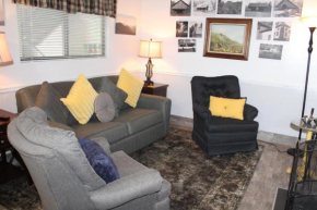 Oak Square Condo 210